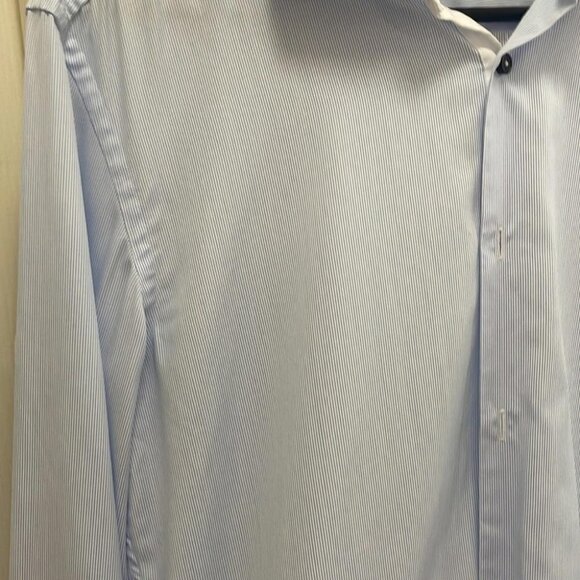 Hugo Boss Classic Business Casual Pinstriped Long Sleeve Button Down Blue - 39 - Picture 4 of 15